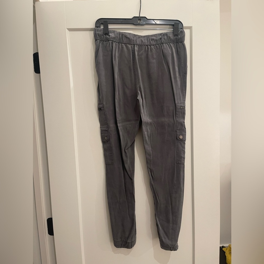 Utility joggers